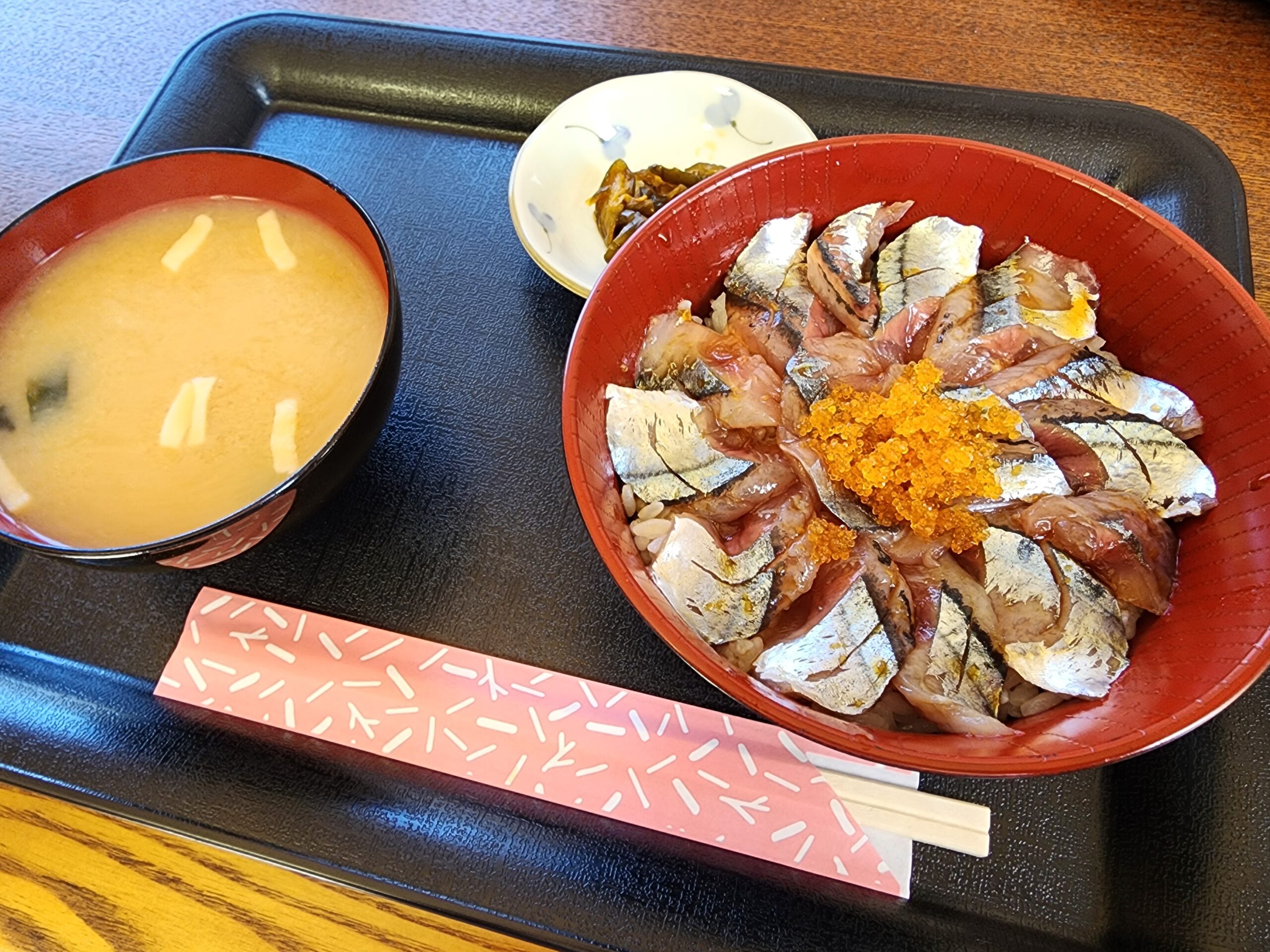 食事処エイトのさんま丼